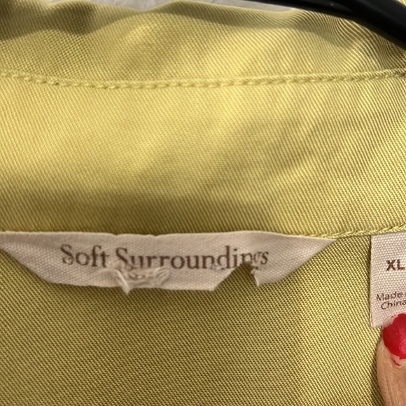 Soft Surroundings asymmet.crossover wrap button closure adjustable sleeves. XL - Picture 5 of 9